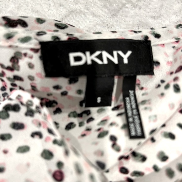 DKNY beautiful, pullover blouse - Picture 7 of 7